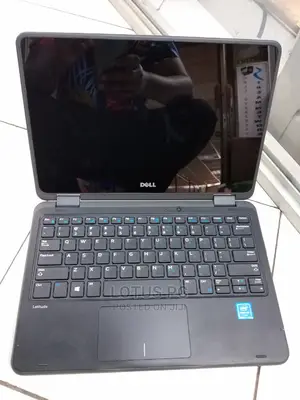 Laptop Dell Latitude 3189 8GB Intel Celeron SSD 256GB