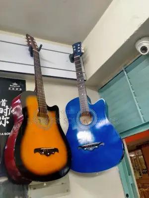 Acoustic Guitar 38 Cut Away