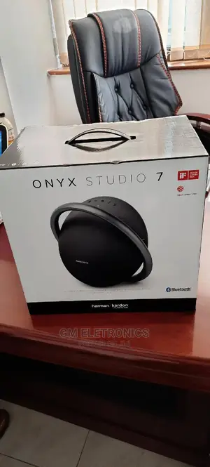 Harman Kardon Onyx Studio 7.