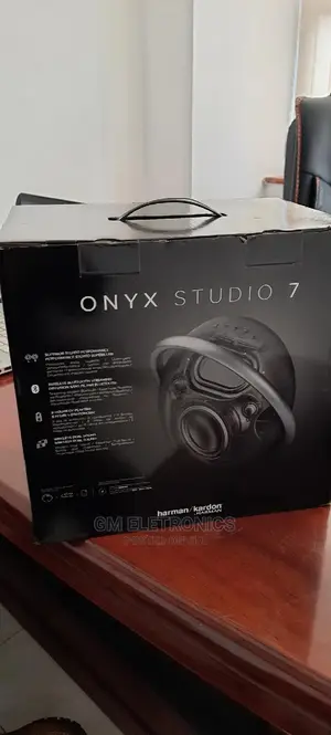 Harman Kardon Onyx Studio 7.