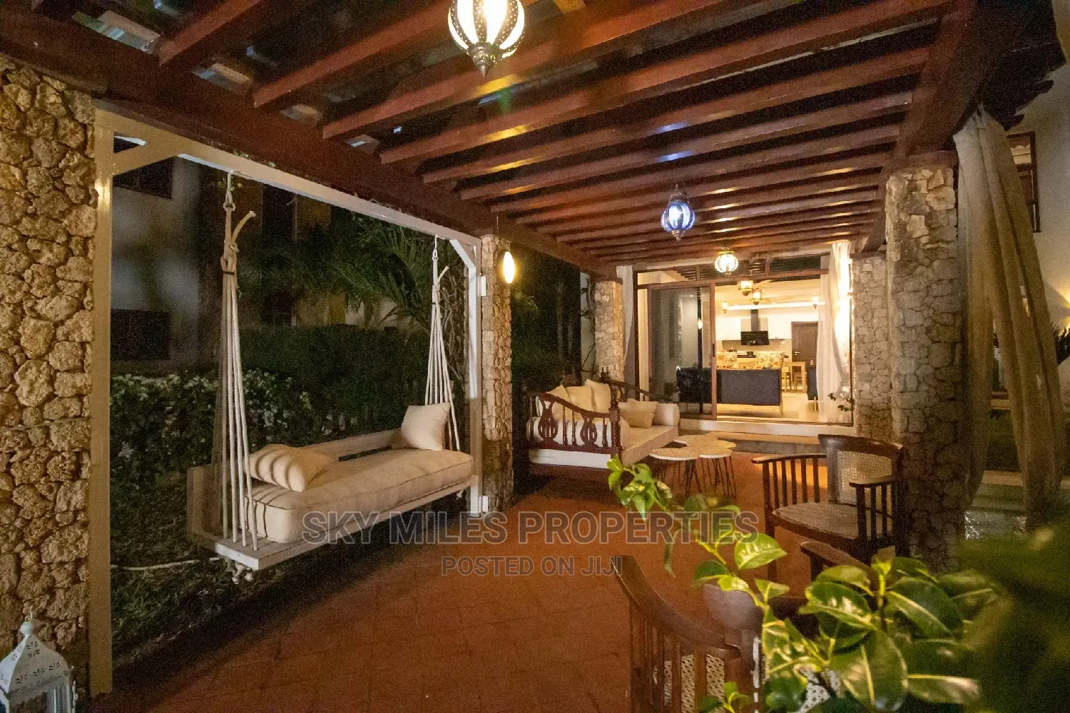 Luxurious Beach Villa Available for Holiday Rentals