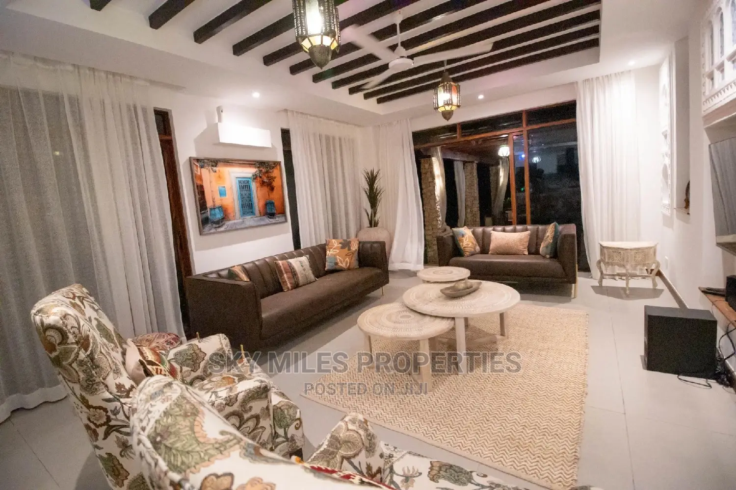 Luxurious Beach Villa Available for Holiday Rentals