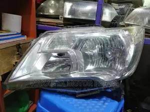 Nissan Serena Fc26/2011/2014 Non Zenon Headlamps. Ex Japan