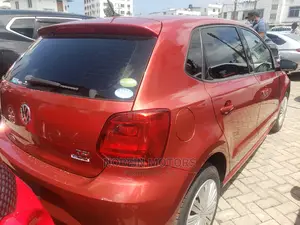 Volkswagen Polo 2014 Red
