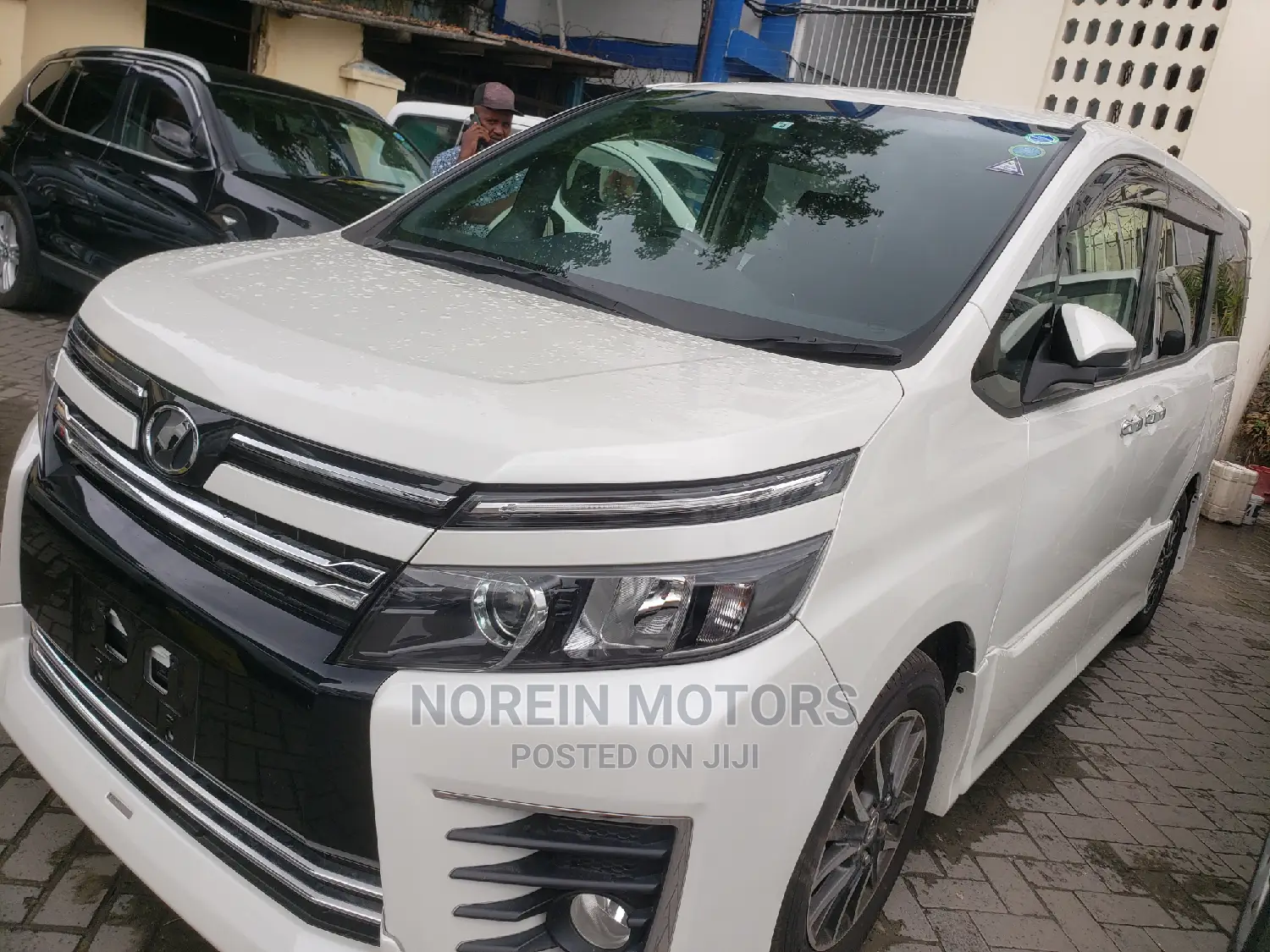 Toyota Voxy 2015 White