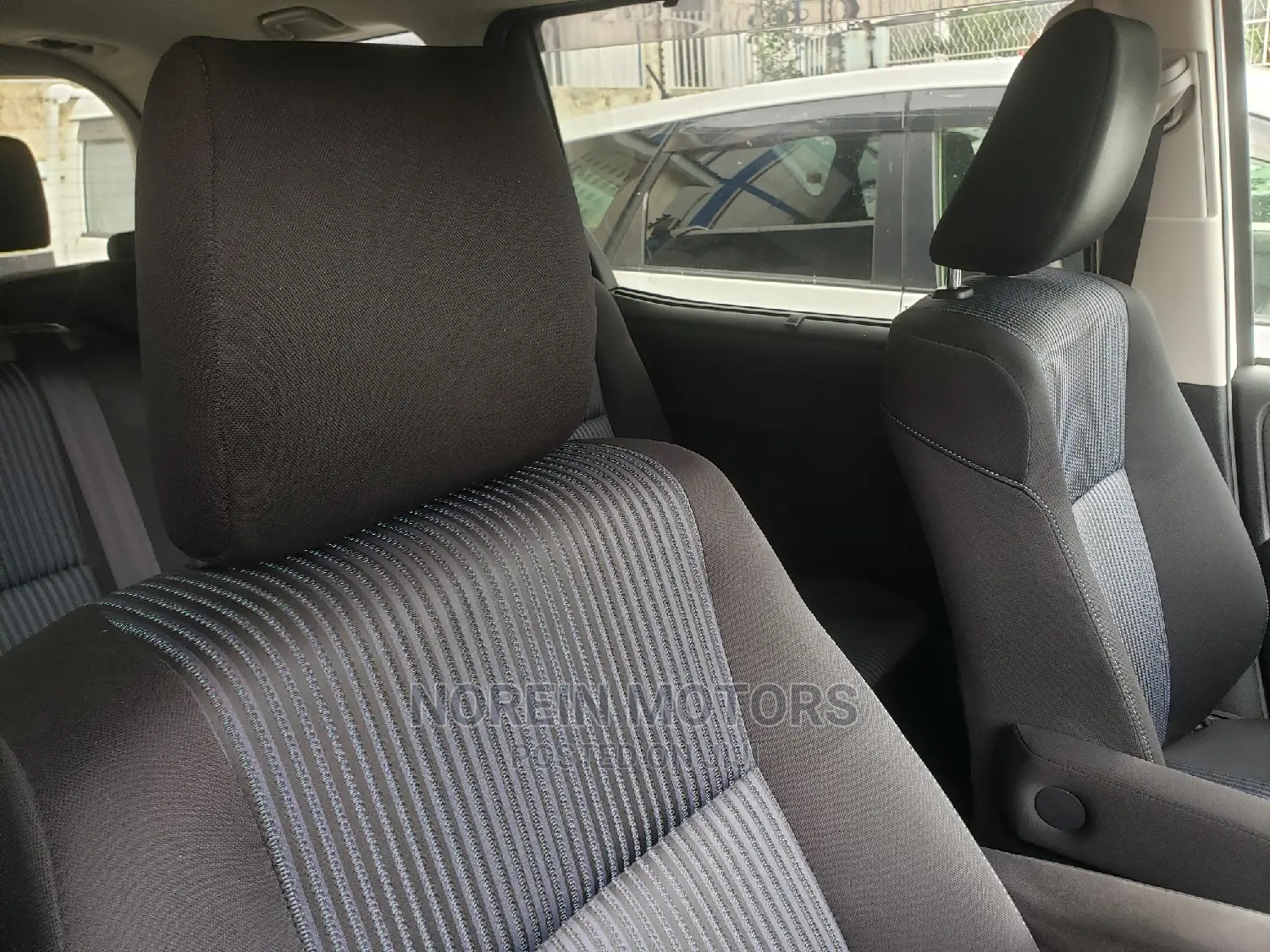 Toyota Voxy 2015 White