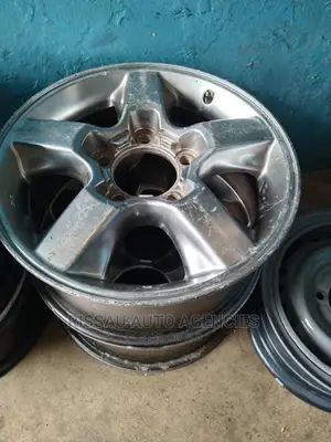 Toyota Land Cruiser Original Rim Size 18
