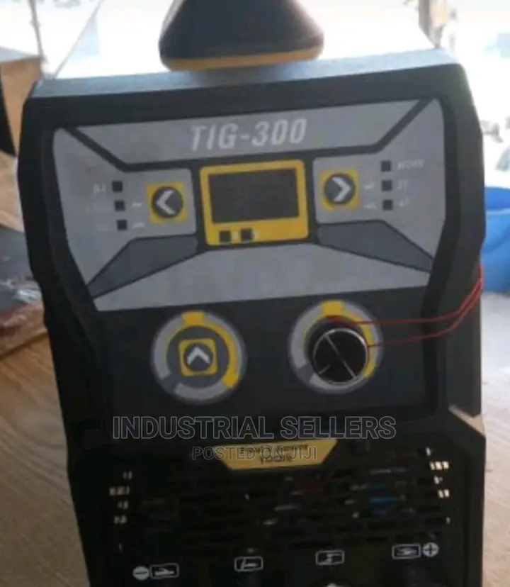 Operational Tig 300 Welding Machine
