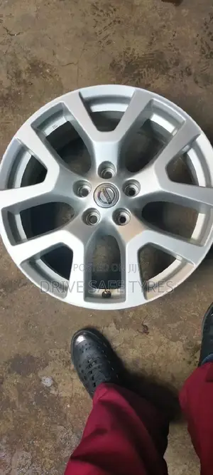 Nissan Murano Extrail Original Rims 18 Inch Set