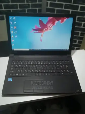 Laptop Toshiba Satellite Pro B40 4GB Intel Celeron HDD 500GB