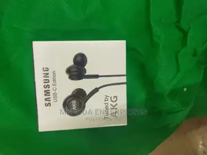 Samsung Earphones Tuned by Akg
