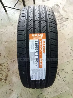 235/55r18 Maxxis 100V