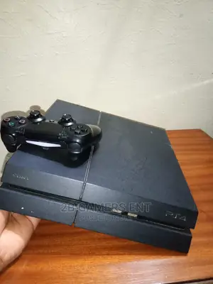 Ps4 Chipped Standard 10 Games