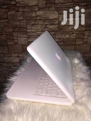 Apple MacBook 14" Inches 320GB HDD Core 2 Duo 4GB RAM