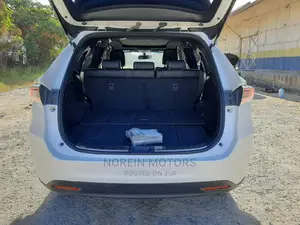 Toyota Harrier 2015 Ivory