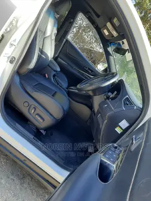 Toyota Harrier 2015 Ivory