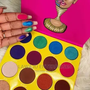 Masquerade Eye Shadow Palette by Juvia