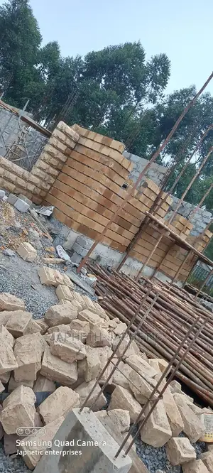 Yellow-Brown Stones,Machine Cut and Bush