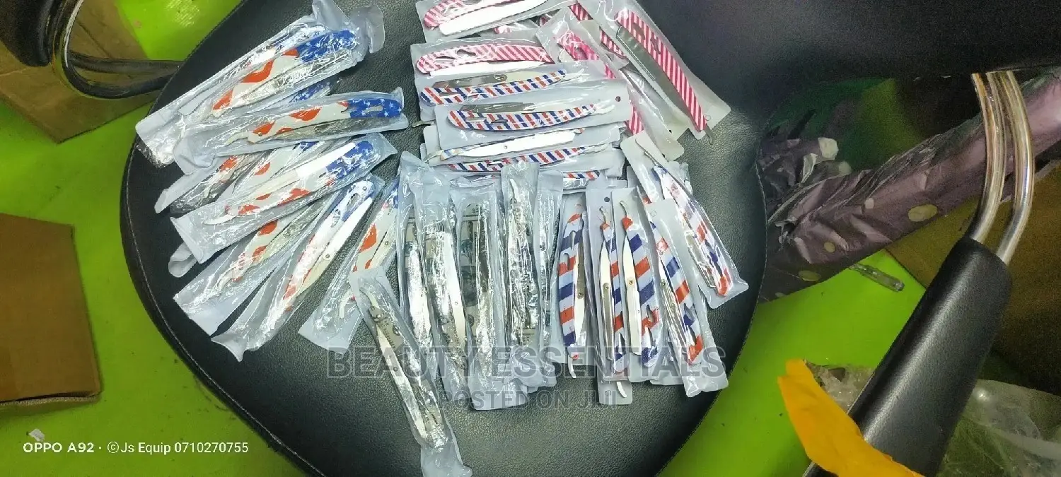 Razor Holders Different