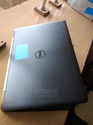 Laptop Dell Latitude 14 E5470 4GB Intel Core I5 HDD 500GB