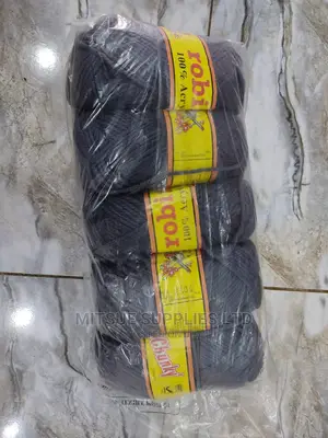 5 Grey Chunky Knitting Yarns