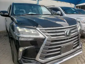 Lexus LX 2019 Black