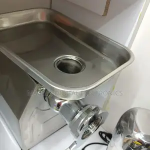 Modest Casual Meat Mincer M22
