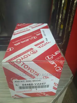 Toyota Prado 95/Land Cruiser Genuine Brake Pads (YZZ57)