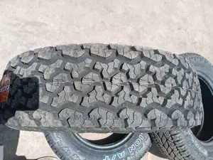 215/70r16 MAXXIS TYRE(Worm-drive) Made in Thailand (A/T