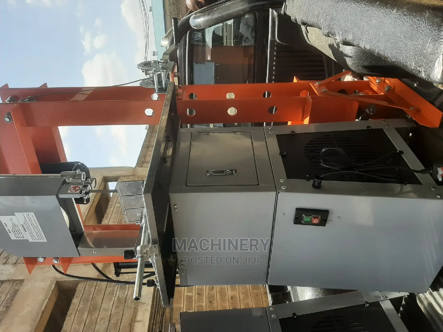 Machine For Cutting Bones And Meat