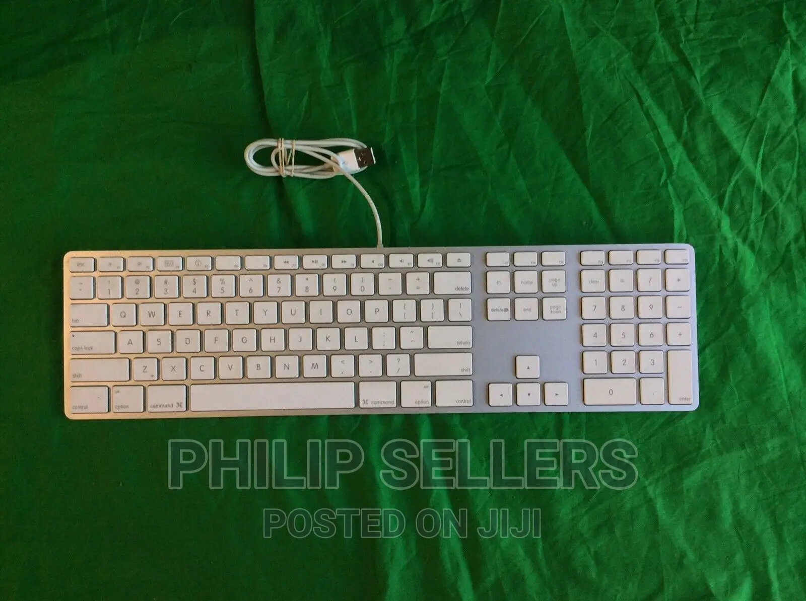 Genuine Apple Wired Aluminum USB Keyboard W/ Numeric Keypad