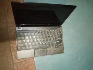 Laptop Lenovo 2GB Intel Atom HDD 320GB