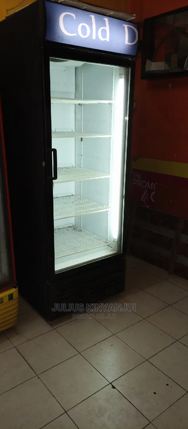700L Display Fridge