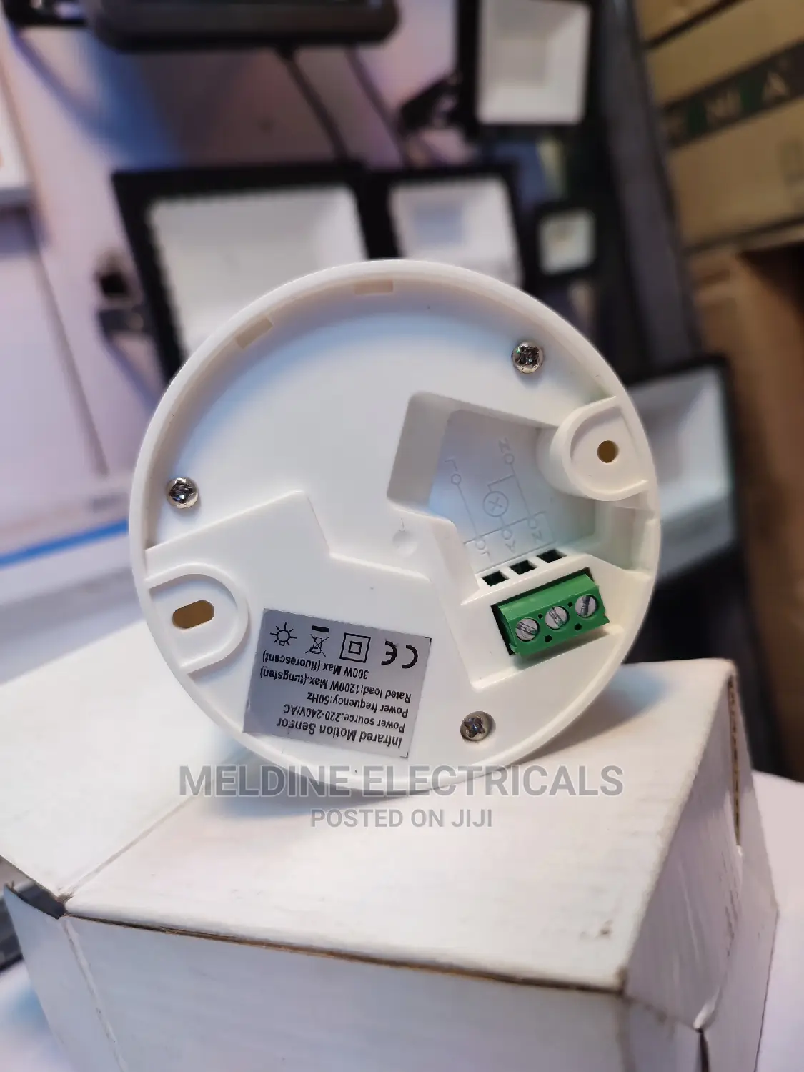 Motion Sensor Surfaced 360°