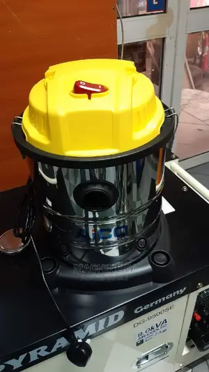 Wet and Dry Vacuum Cleaner Machine