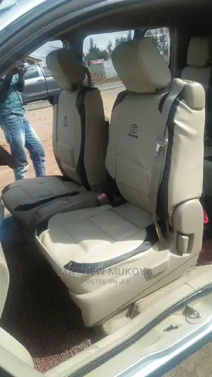 Raumm Toyota Car Seat Covers