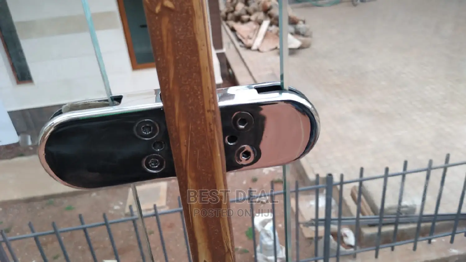 Balustrade Stainless Glass Brackets