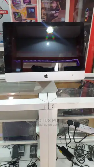 Desktop Computer Apple iMac 4GB Intel Core I3 HDD 500GB