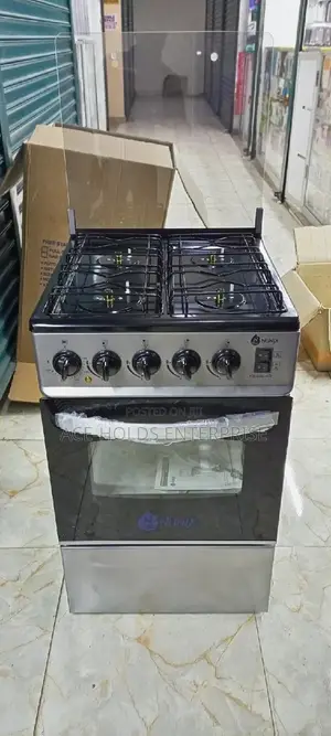 Standing Oven Cooker 4 Gas With Gas Oven.