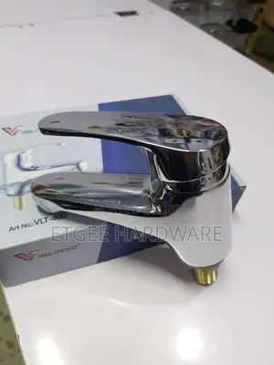 Valdeno Lever Pillar Tap
