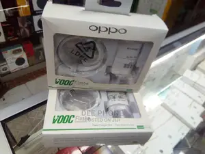Oppo Flash Charging Charger