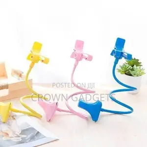 Universal Smartphone Desk Grip Mount