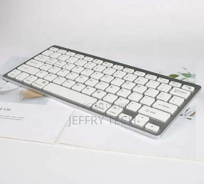 Portable Slim Bluetooth Wireless Keyboard for Apple iPad And