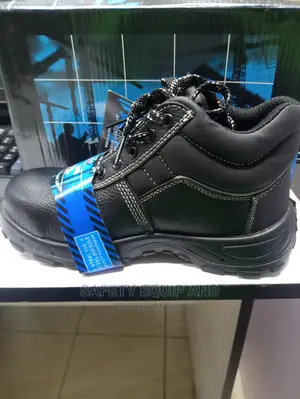 Breathable Leather Vaultex Boot