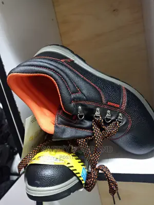 Rocklander Safety Leather Boot