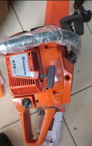 Great Industrial Brand Power Saw 272xp