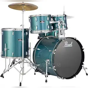 Pearl Drumset- 5 Pieces
