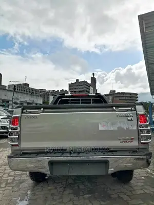 Toyota Hilux 2014 Silver