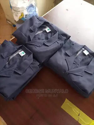 Dust Caots ( Overalls)