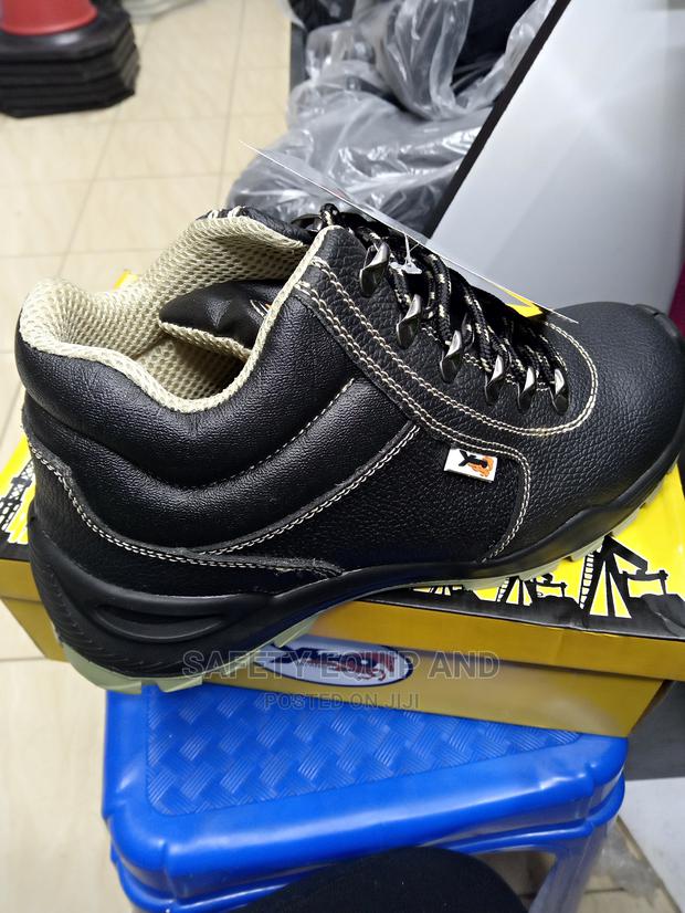 Safety Industrial Boots at Safetyhub